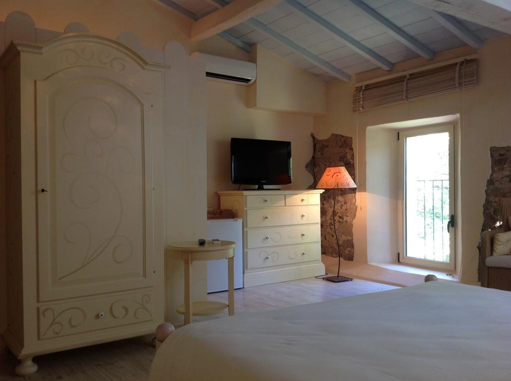 Maison D'Hotes Les Chambres De Mon Moulin Pégomas Room photo